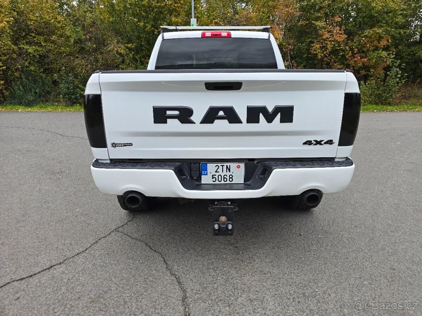 Dodge Ram 1500 4X4 5.7 Hemi - LPG, DPH,  r. 11/ 2019