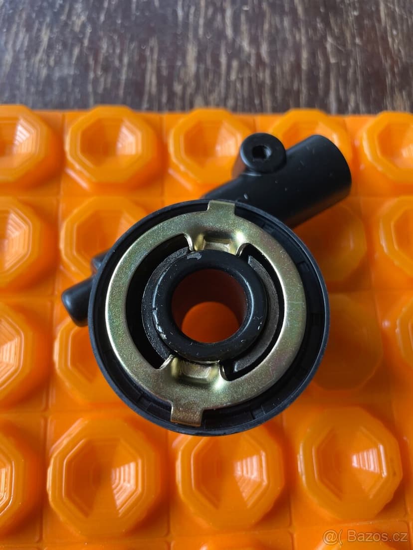 Náhon tachometru šnek tachometru převod Honda XR