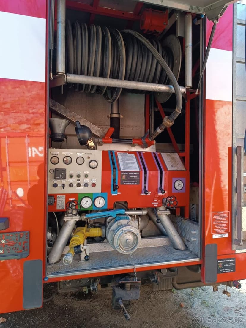 Hasičské auto - požární vozidlo