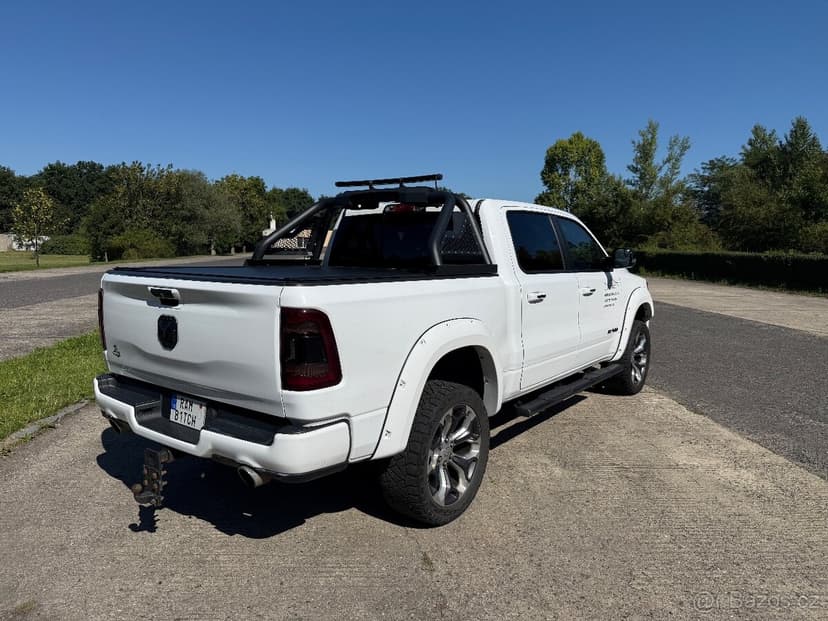 Dodge RAM 1500 5.7 HEMI