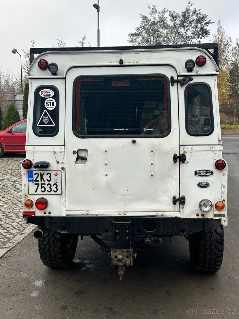 LAND ROVER DEFENDER 110 TD4