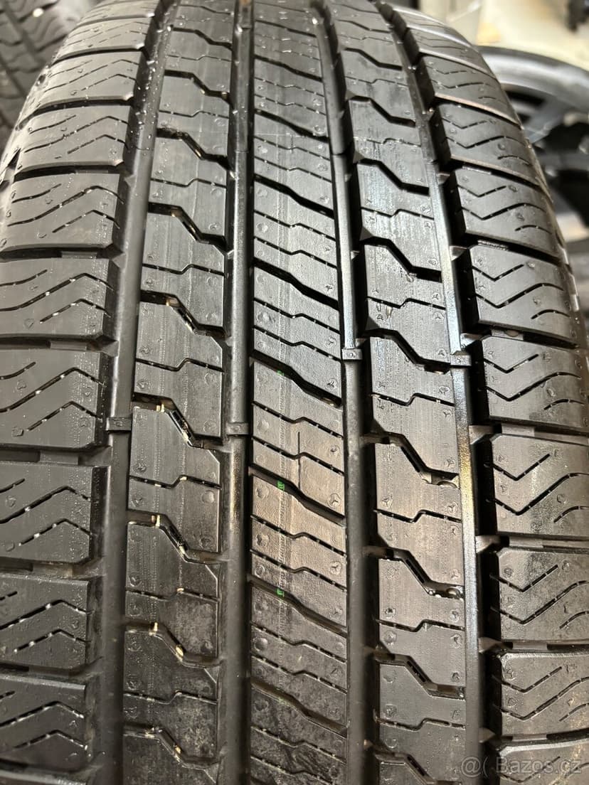 Alu kola Vw Amarok Good Year 255/55/20 Nová Sada