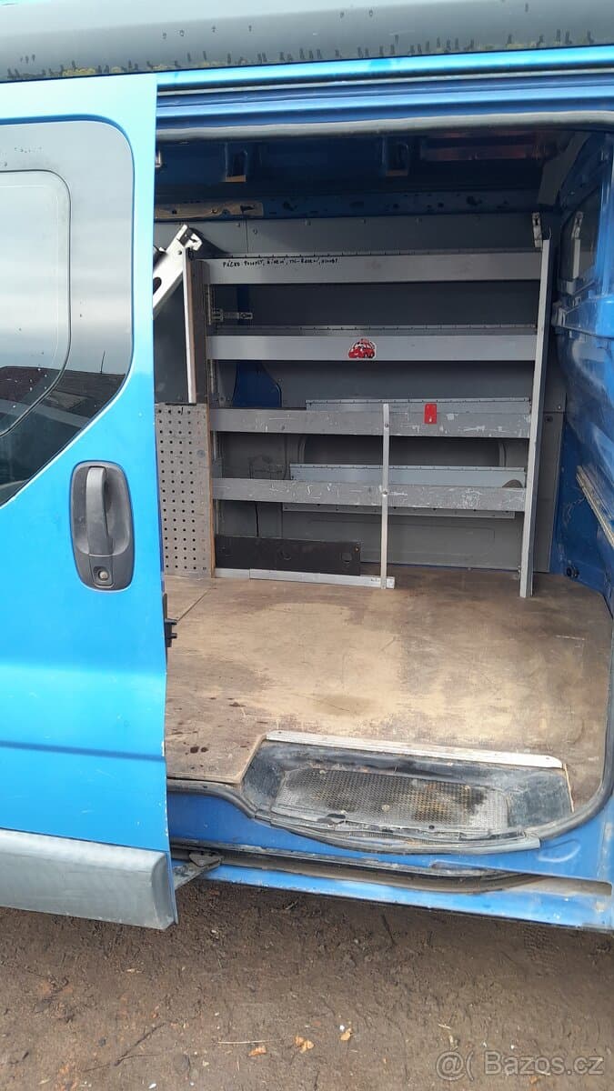 Renault Trafic Long