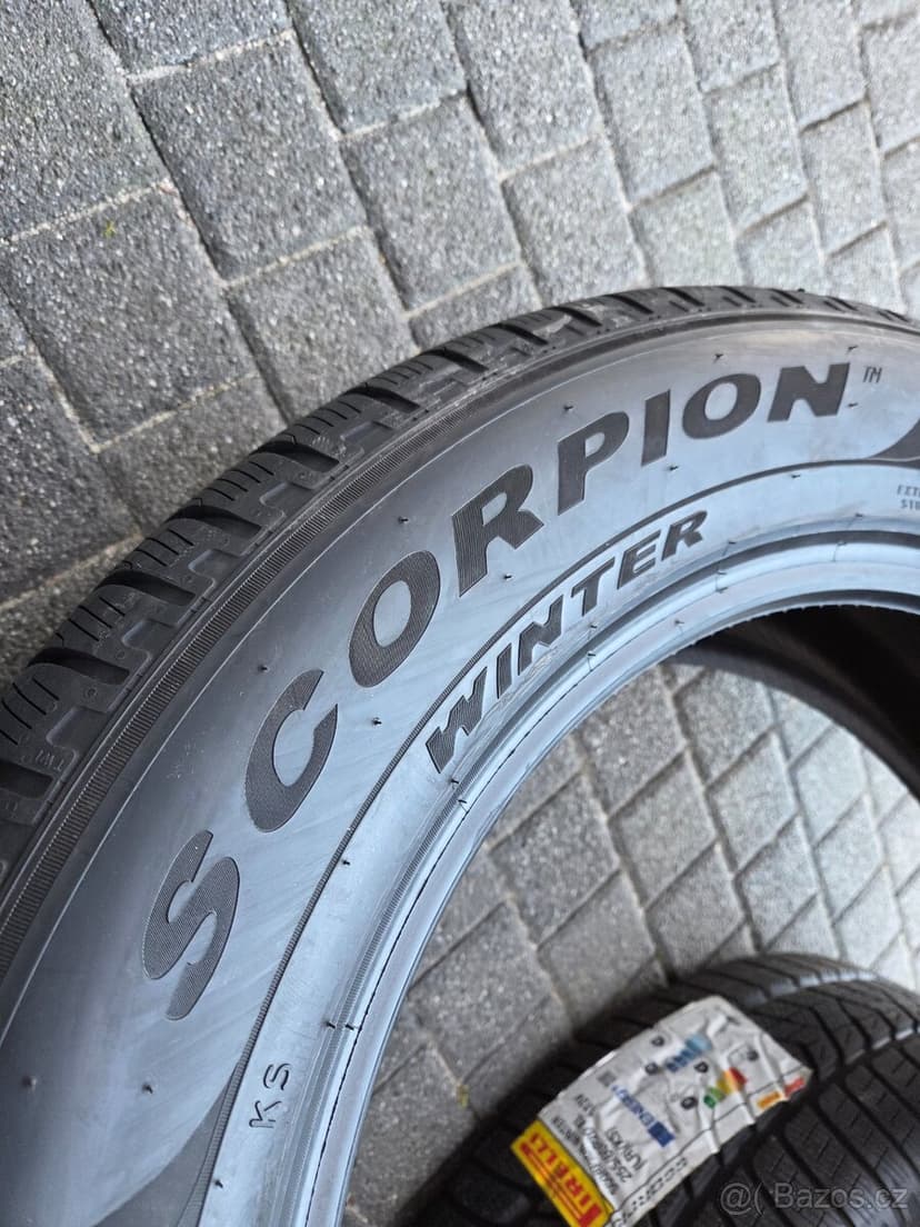 Zimní pneumatiky Pirelli Scorpion Winter 255/60 R20 113V