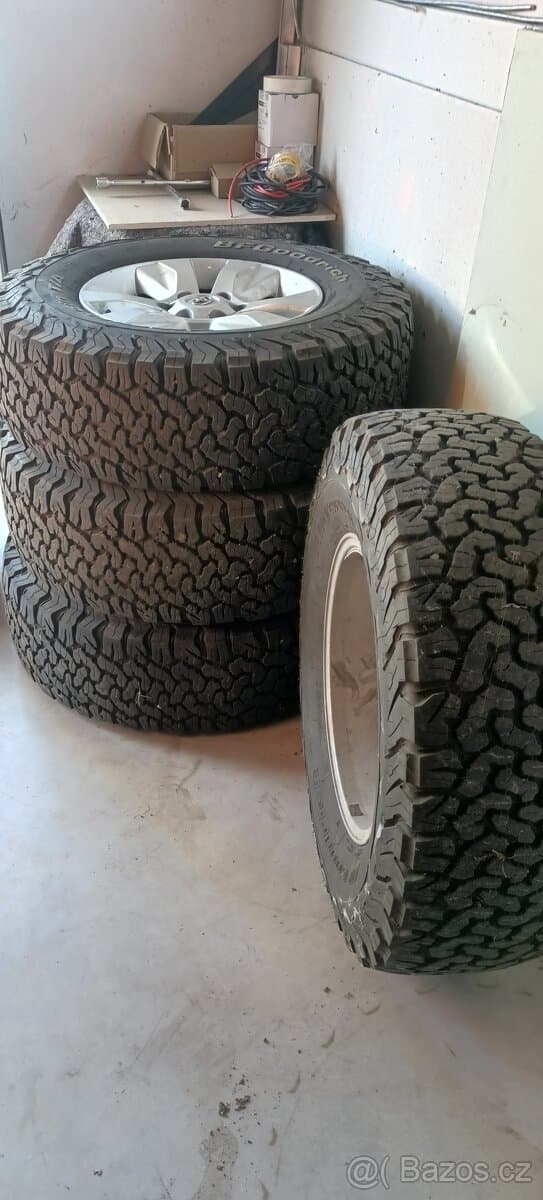 Original kola Hilux 2019, pneu 285/70 R17