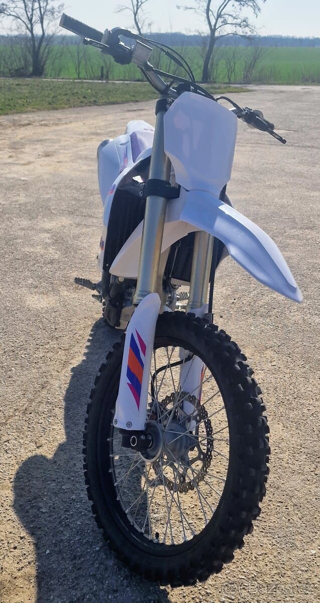 Yamaha YZ250F r.v.2024  53mth  Edicia 50