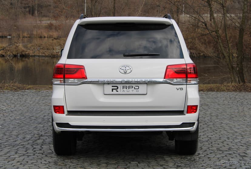 Toyota Land Cruiser 200 4.5 D4-D V8 183kW / 72.950km / 2020