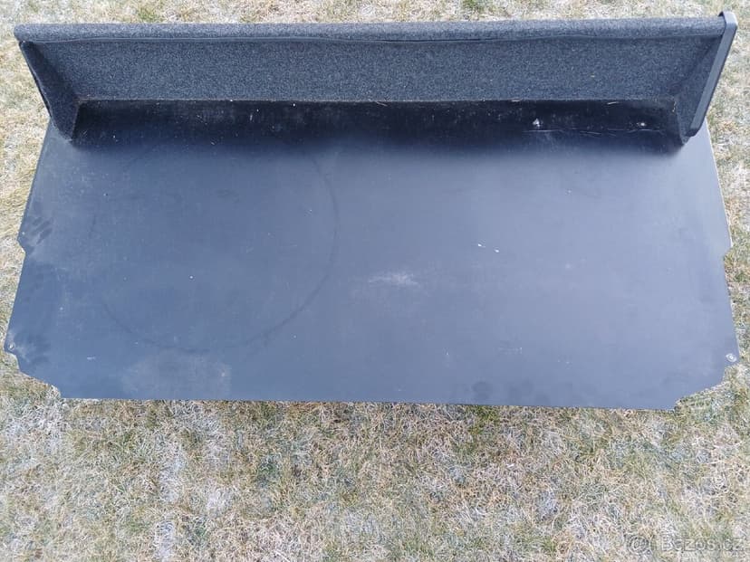 Podlaha misto zadnich sedaček Land Rover Discovery 3/4