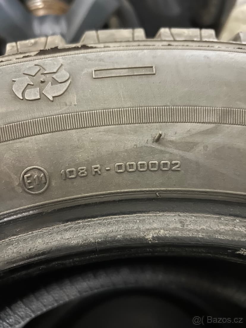 4x Offroad pneu 235 65 R17