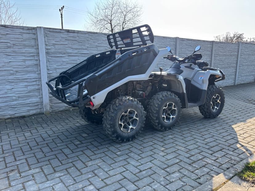 Can-am Outlander 1000 6x6