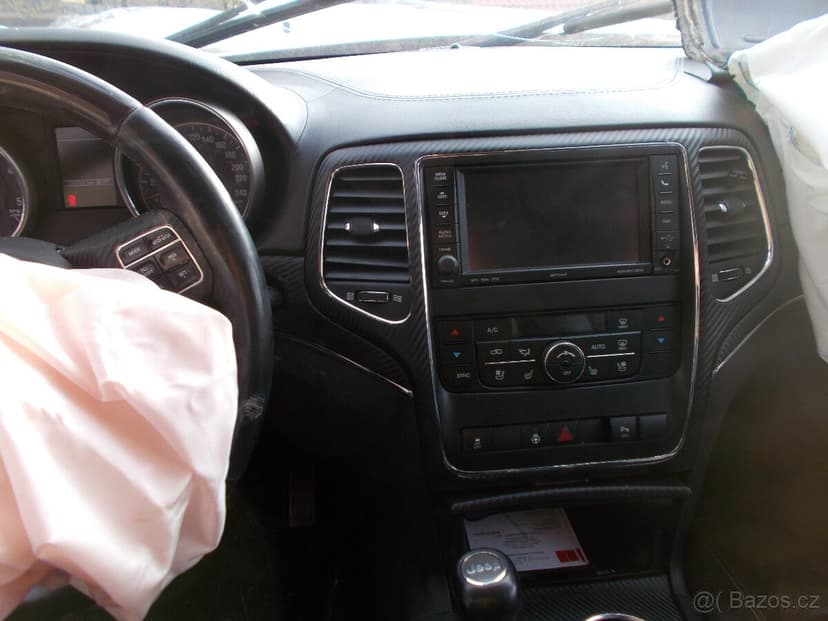 Jeep grand cherokee overland