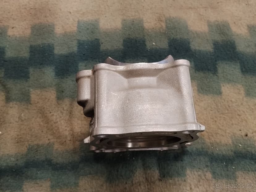 Prodám válec Yamaha YZF250