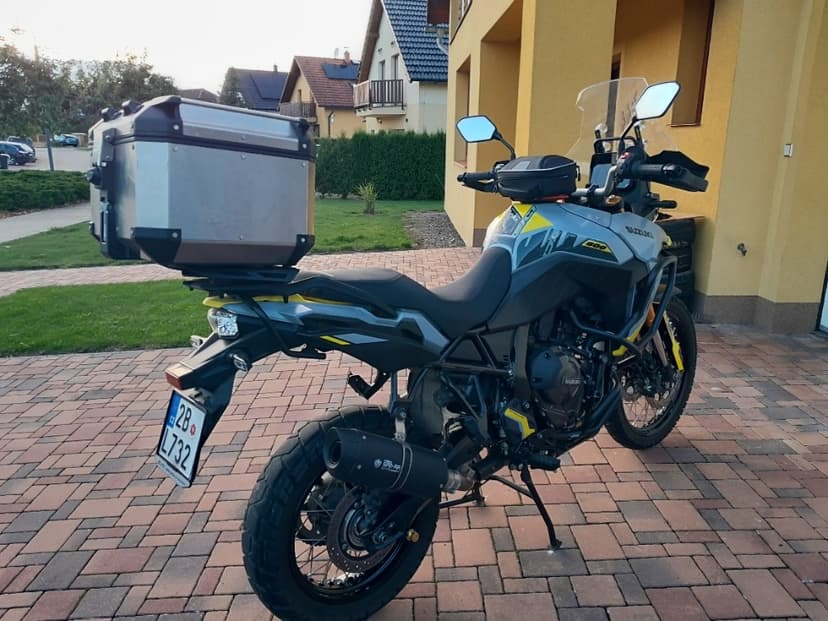 Suzuki V-Strom 800 DE, 11/23, nová v ČR, záruka do 11/27