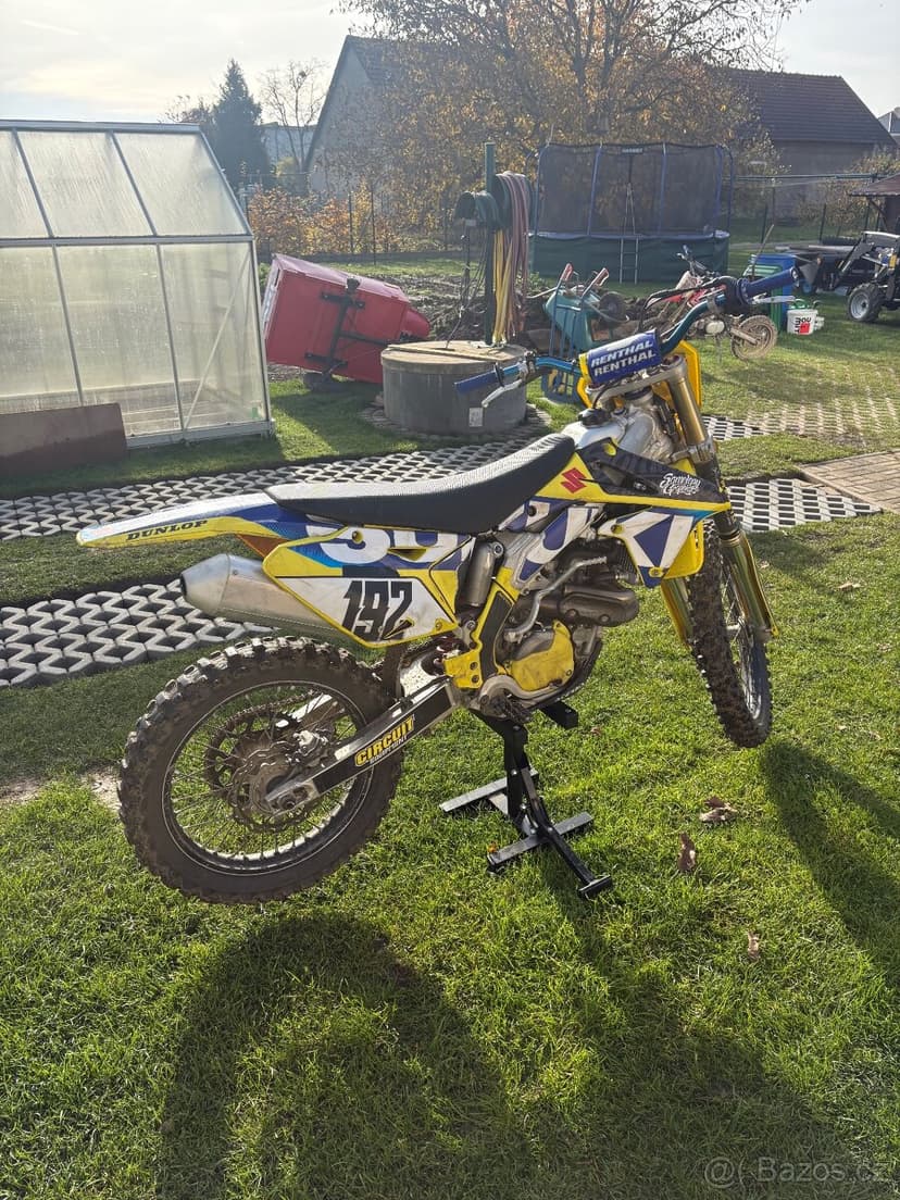 Suzuki RM-Z