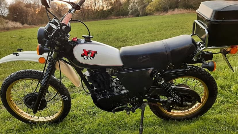 Yamaha XT 500 r.v. 1980 silvertank doklady