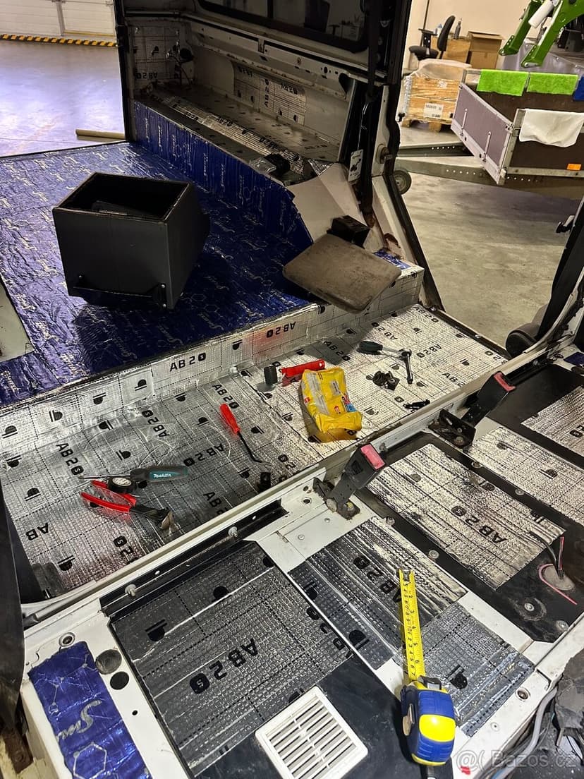 Land Rover Defender 110 STW