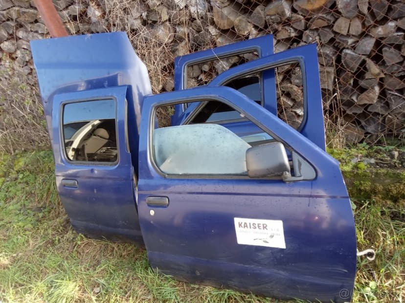 Náhradní díly Nissan d22 navara 2002+