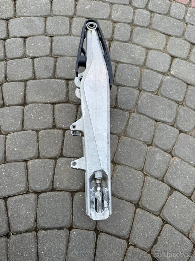 Kyvná vidlice zadního zavěšení tyč ktm sxf 250 / 350 / 450