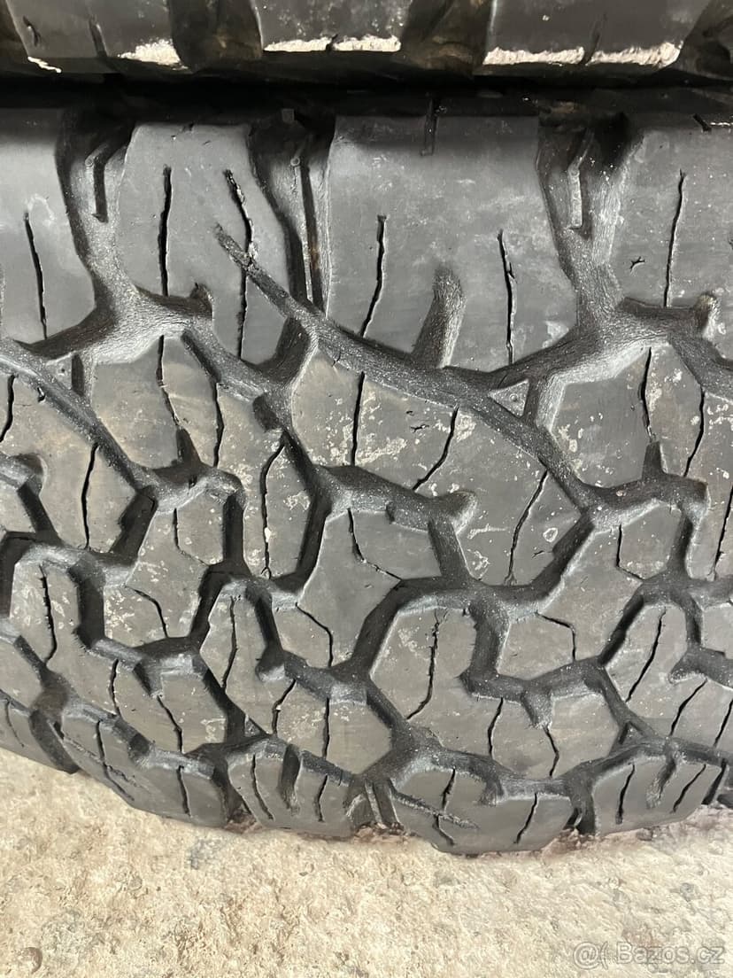 265/60 R18 bfgoodrich all-terrain a/t