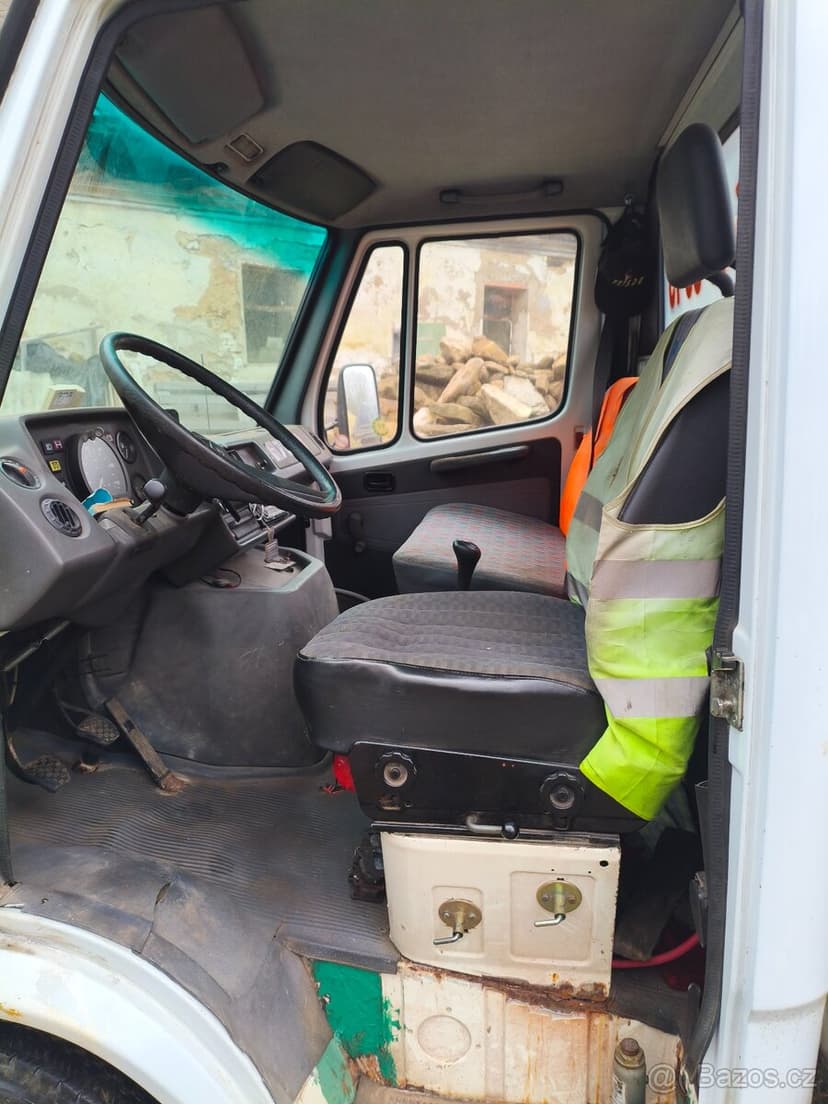 Odtahovka Mercedes Benz 310 d