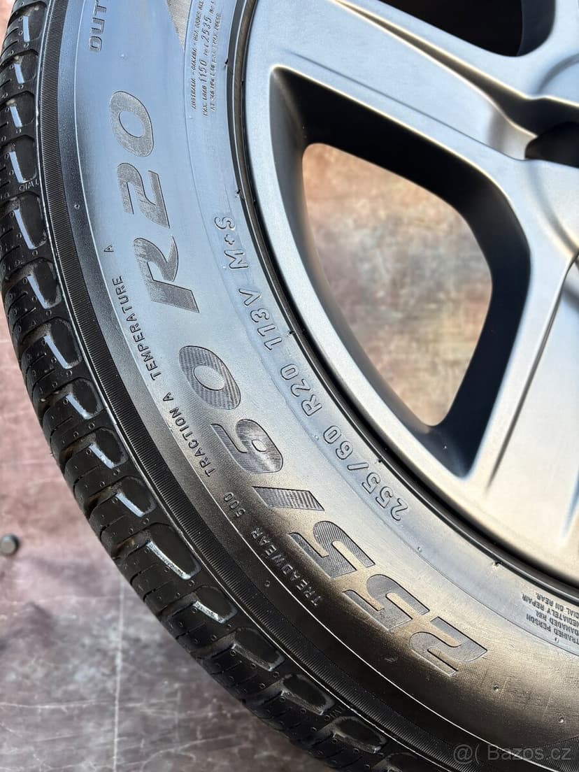 Originální alu kola Land Rover Defender 255/60R20 113V