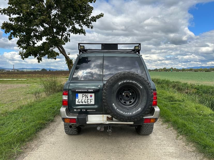 Nissan Patrol Y61 Wagon