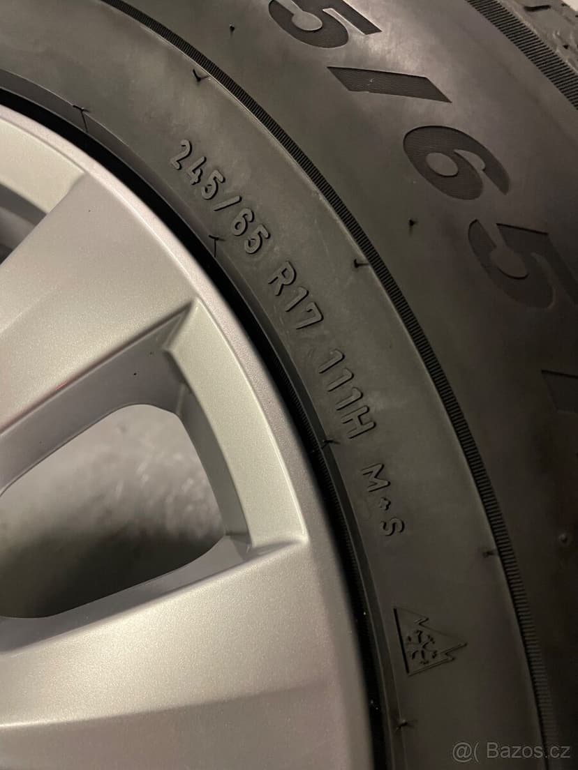 Original zimni vw Amarok r17 5x120 245/65/17 95%