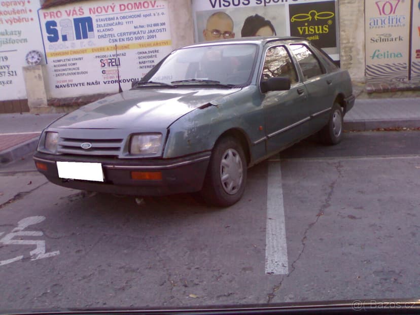 Ford Sierra - použité náhradní díly z tohoto vozu