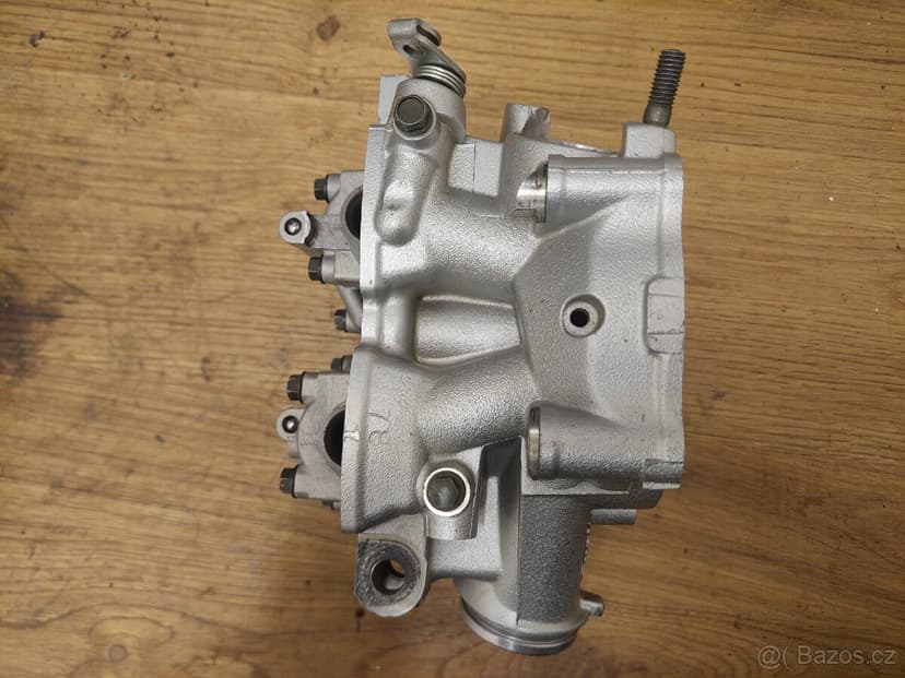 Hlava motoru Yamaha WR 250 F YZ 250 F