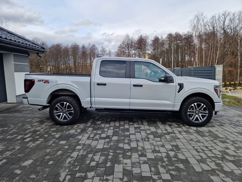 Ford F-150 5.0 V8 4X4 - 2023 - 48 000 KM