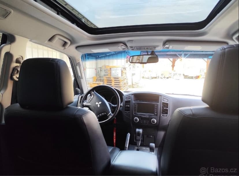 Mitsubishi Pajero 3.2 L140kw najeto 120tis