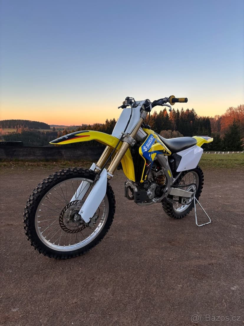 Suzuki RMZ450 2005