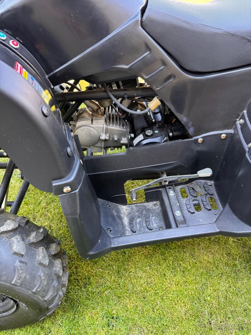 Čtyřkolka 125ccm poloautomat