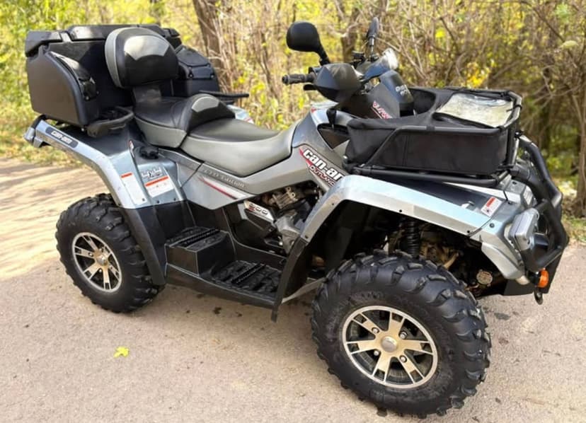 Čtyřkolka Can-am Outlander 800
