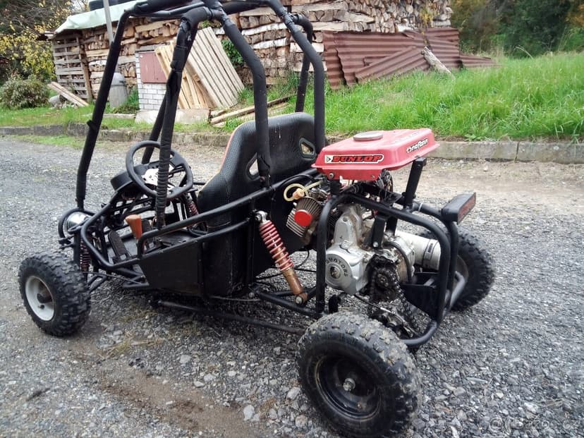 Prodám dětskou buginu MOTOR ATV 110 automat