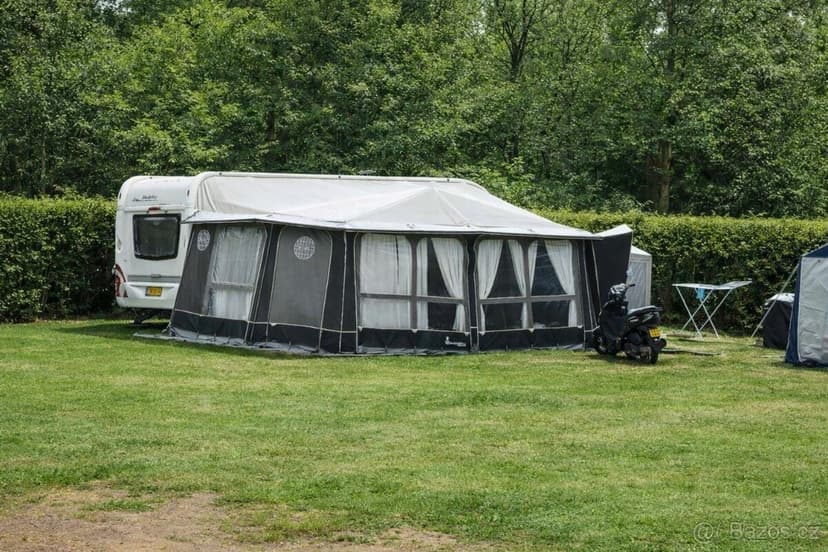 Karavan Hobby 560 CFE EXCELLENT 2011