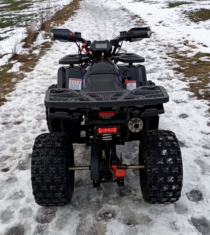 Dětská čtyřkolka Nitro Motors RS8 3G, motor 150 ccm