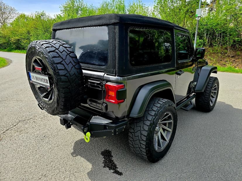 Jeep Wrangler Sport JL, 35" Pneu, 3,6 V6, DPH, NEBOURANÉ