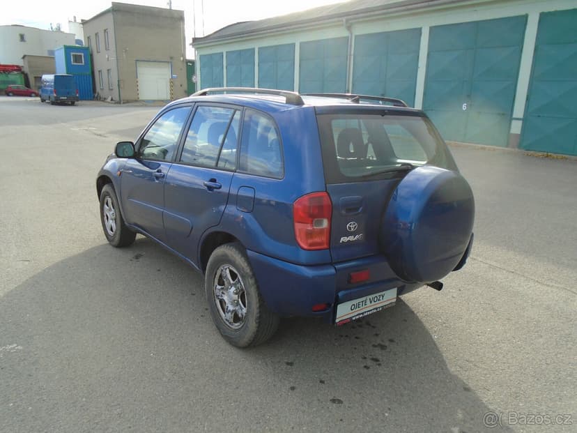 Toyota RAV4   2.0VVTi