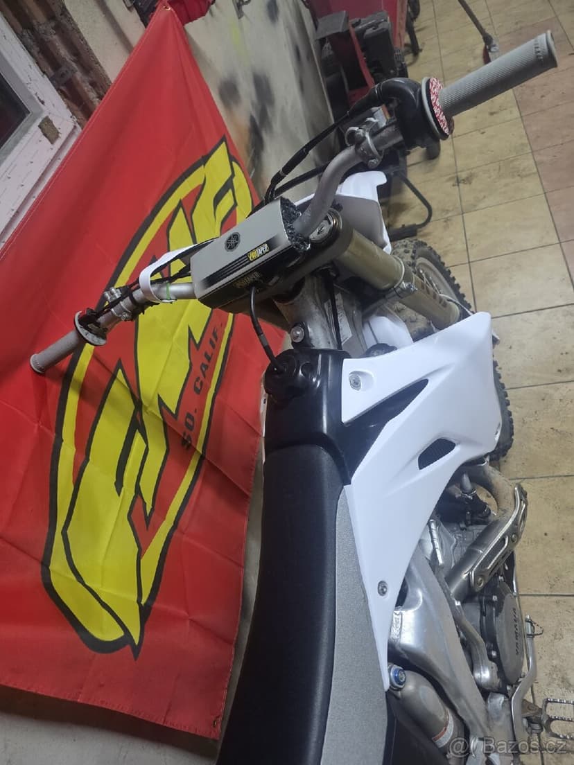Yamaha YZ 450F 2008 po GO motoru 40 mth top stav