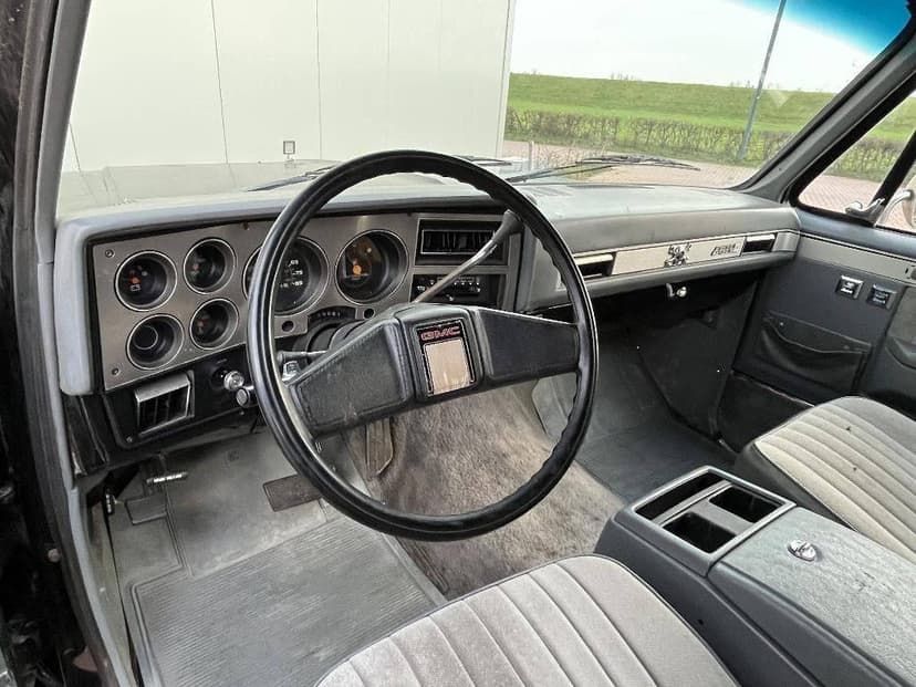GMC Suburban Sierra Classic 2500