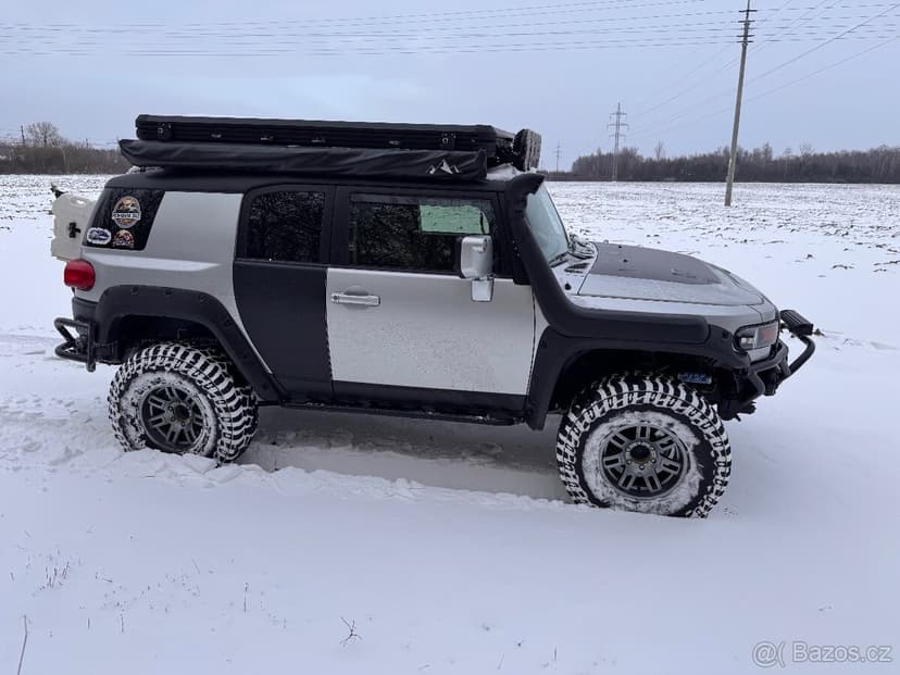 Toyota Fj Cruiser TOP STAV