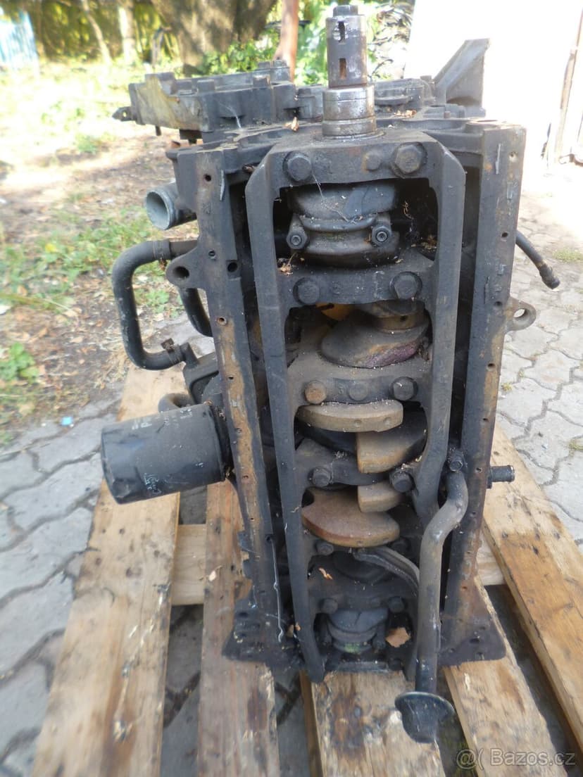 Blok motoru 2,8TD Nissan Patrol Y60