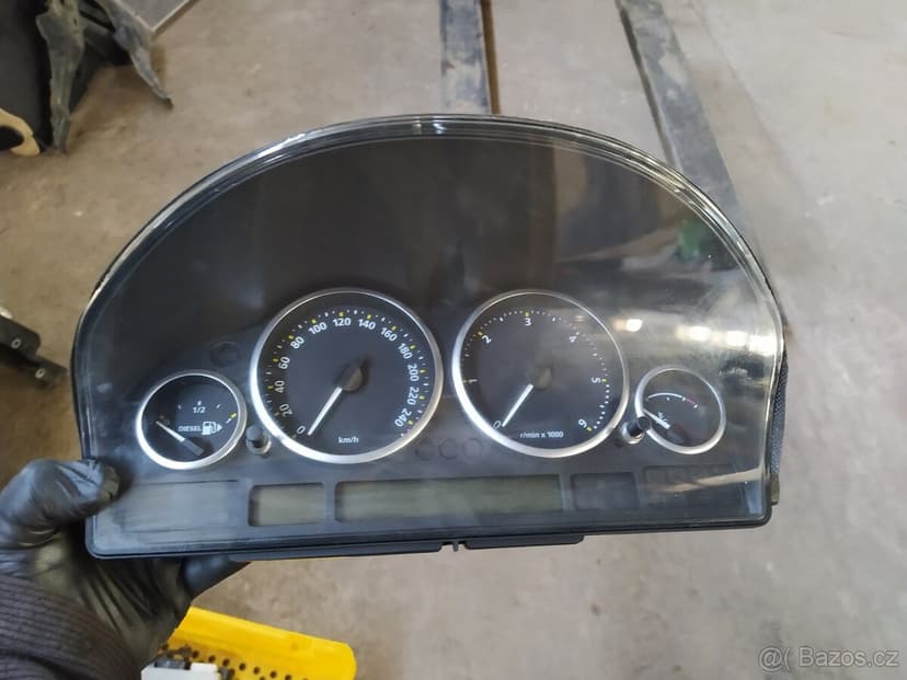 Range Rover TDV8 L322 rok 2006 náhradní díly