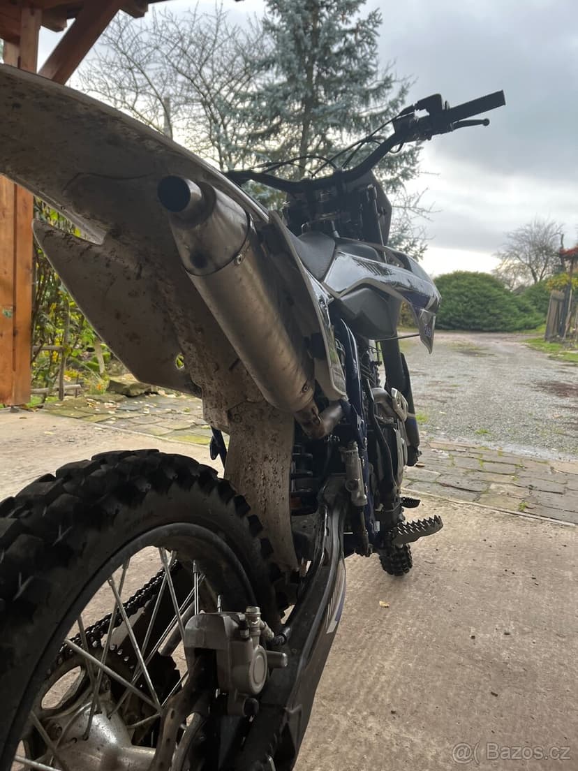 Prodávám motorku 250 cross