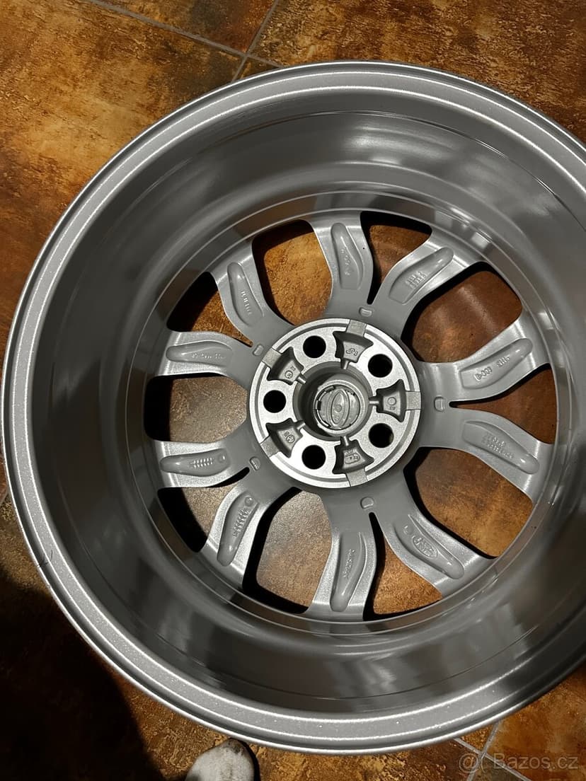 4× nové originální alu kola Land Rover / Range Rover