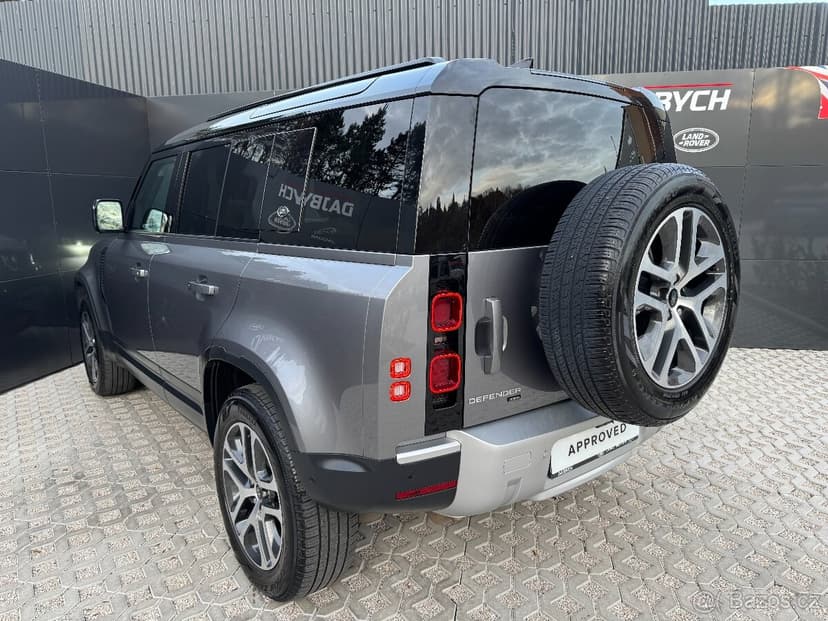 Land Rover Defender D300 110 HSE AWD AT ČR DPH
