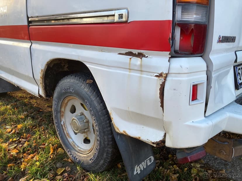 Mitsubishi L300 2.5td 4x4 / 8 míst / tažné 2t ➡️ číst celé