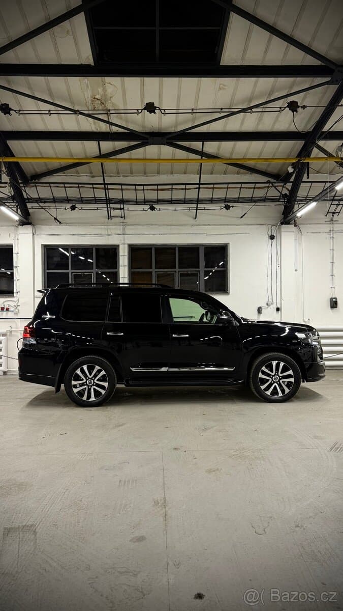 Toyota Land Cruiser 4.5 V8 Diesel, 2019, 130 000 km