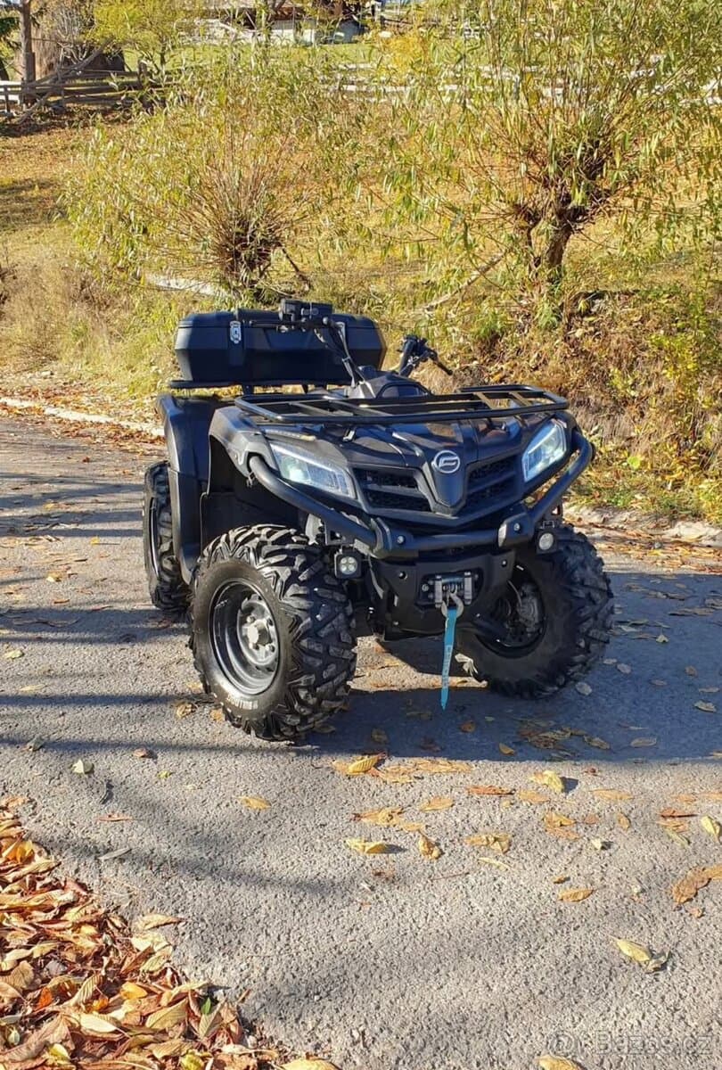 Čtyřkolka CF MOTO 450s